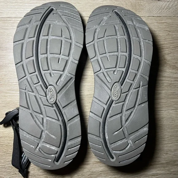 Chaco Women’s Z/Cloud 2 Excite Black and White Sandals Size 9 - Picture 6 of 7